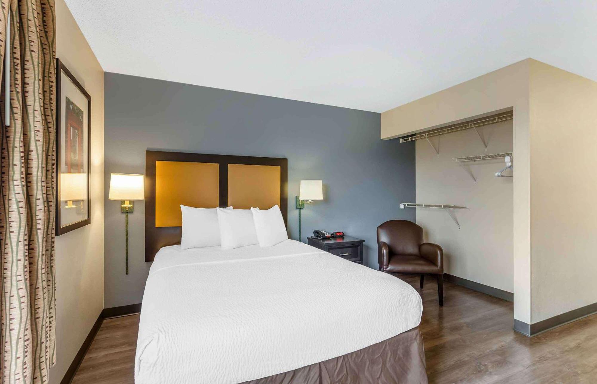 Extended Stay America Select Suites - Chicago - Naperville - East Dış mekan fotoğraf